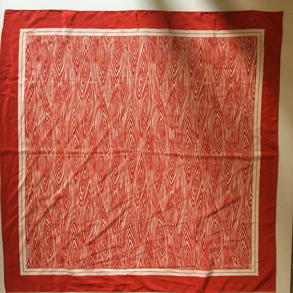 Red and White Vintage Patterned Scarf - Picture 4 of 6